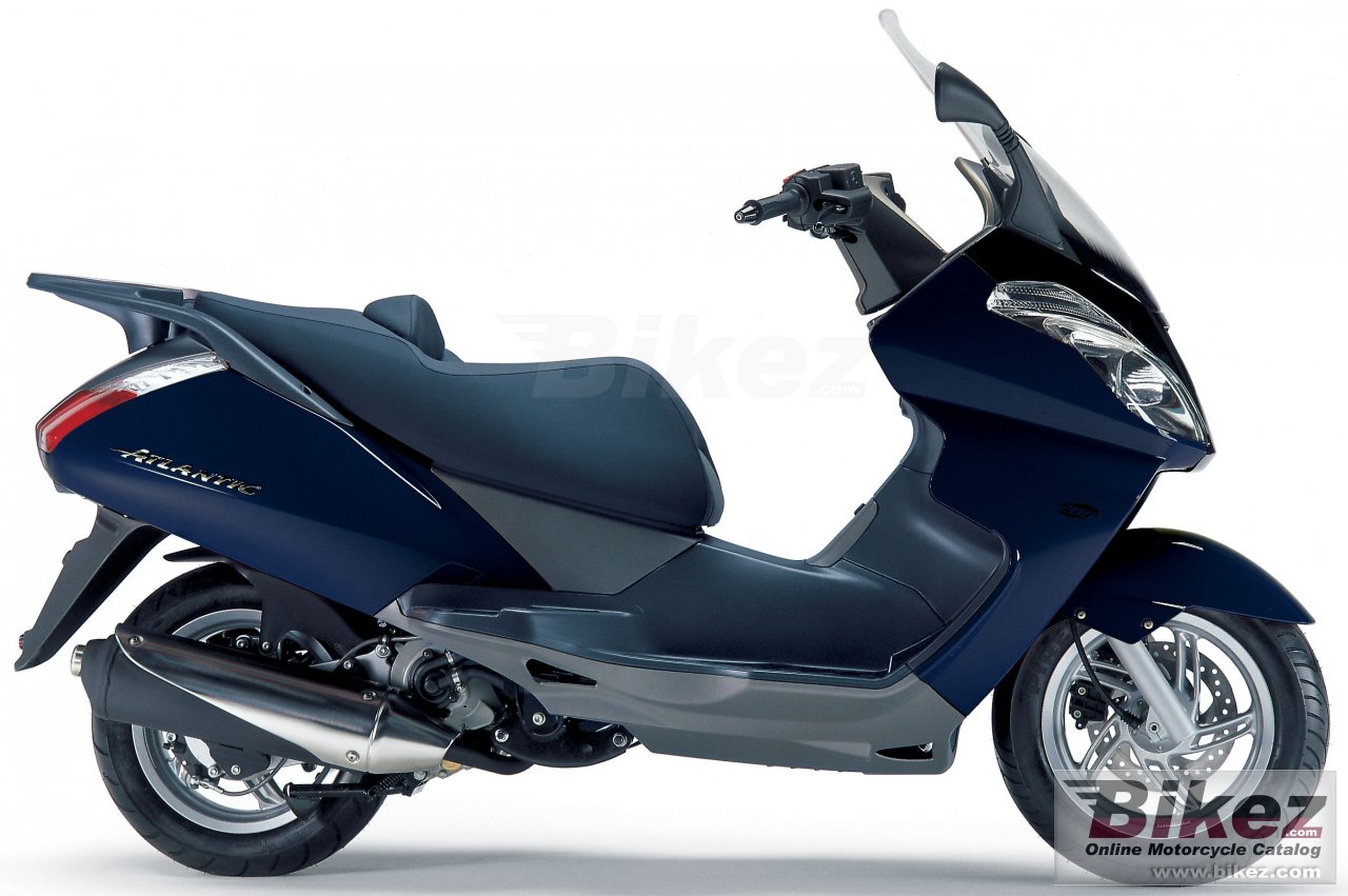 Big Aprilia atlantic 250 picture and wallpaper from Bikez.com